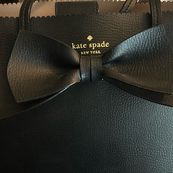 Kate Spade Vanderbilt Scalloped Bow Satchel Crossbody Bag - Picture 2 of 5